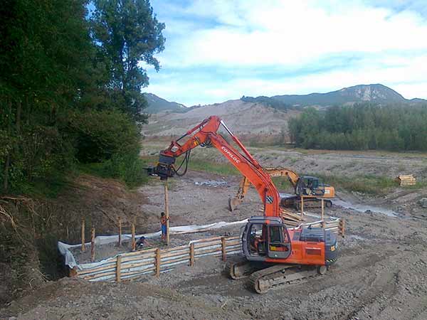 Bonifica-ambientale-consolidamento-argini-franosi