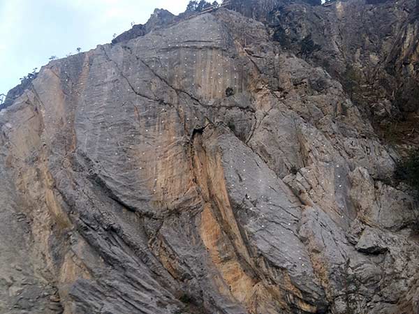 Montaggio-barriere-paravalanghe