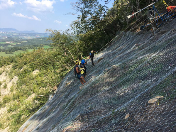 rocciatori-consolidamento-pareti-rocciose-reggio-emilia